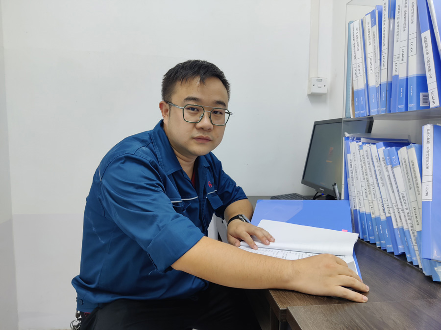 2022年度腾博tengbo9885官网医药优异科技斗争者——冯时宇
