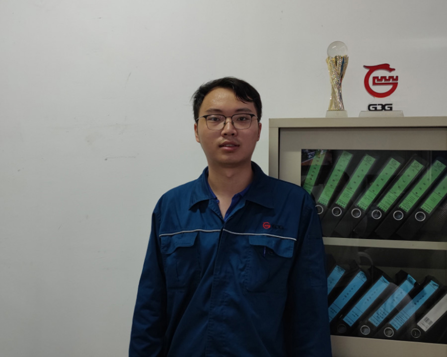 2022年度腾博tengbo9885官网医药优异科技斗争者——胡隆建